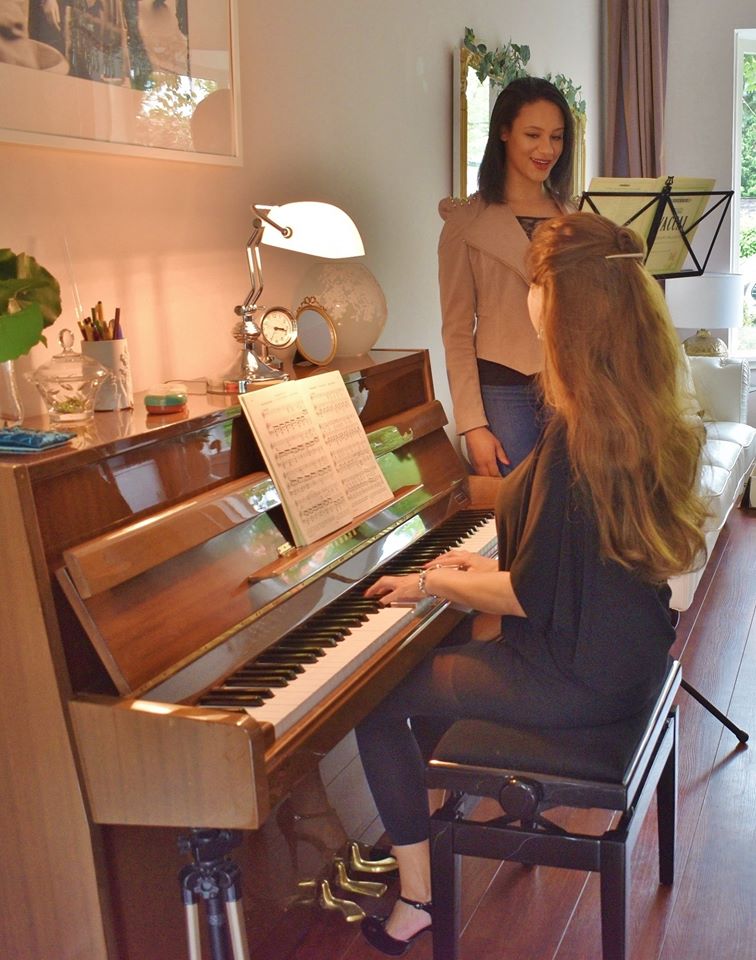 klassieke pop musical jazz zangles Zangeres Irene de Raadt, zangdocent pianodocent zangcoach Amstelveen Amsterdam pianoles vocal coach